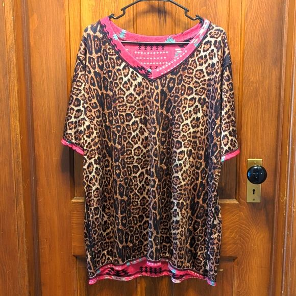 Sterling Kreek Women's Reversible Tunic - Aztec/ Animal Print - SZ 2XL - NWT - Picture 3 of 4